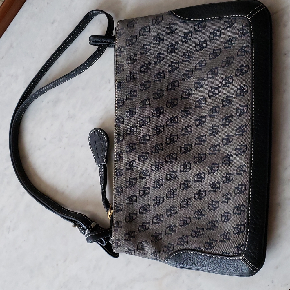 Dooney & Bourke bag